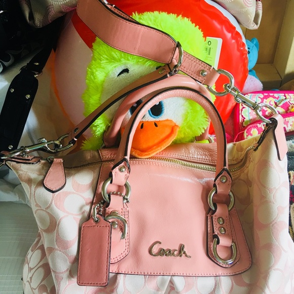 Coach Handbags - Authentic Coach bag